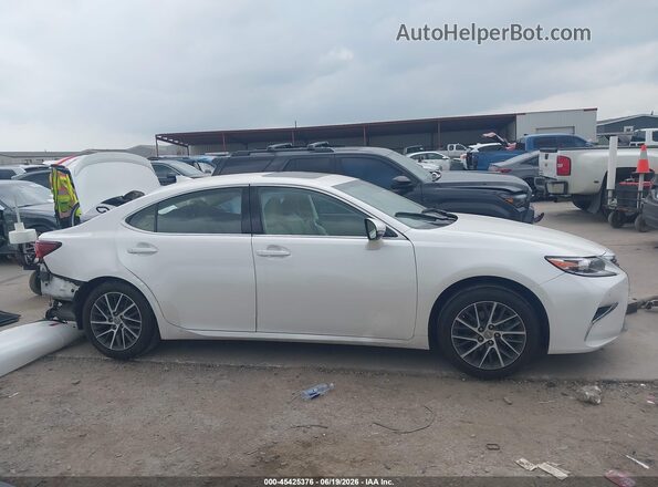 58ABK1GG6JU086280 2018 LEXUS ES 350 White Rear interior view