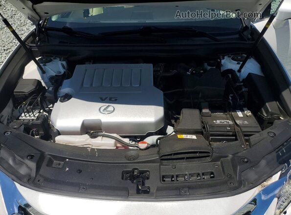 58ABK1GG9GU030116 2016 LEXUS ES White Вид задньої частини салону