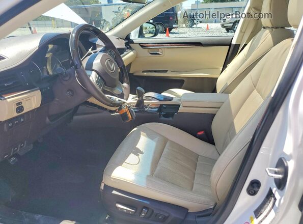 58ABK1GG9GU030116 2016 LEXUS ES White Вид салону спереду