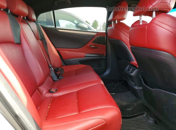 58ABZ1B11KU032689 2019 LEXUS ES Silver Widok tylnych siedzeń