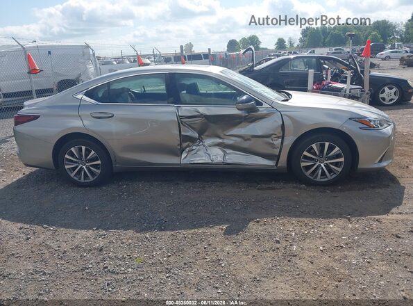 58ABZ1B15KU048281 2019 LEXUS ES 350 Silver Widok wnętrza z tyłu
