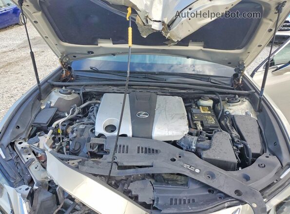 58ABZ1B17KU025326 2019 LEXUS ES Gold Widok wnętrza z tyłu