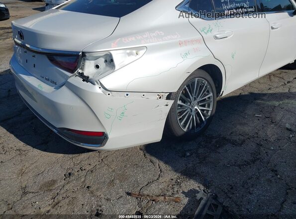58AD11D10NU010247 2022 LEXUS ES 250 White Front view