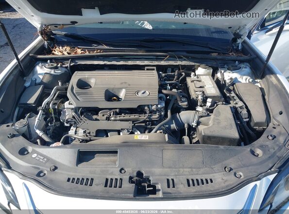 58AD11D10NU010247 2022 LEXUS ES 250 White Rear view
