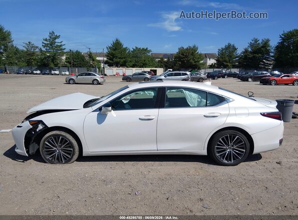 58AD11D11NU009138 2022 LEXUS ES 250 White Սալոնի հետևի տեսք