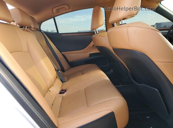 58AD11D17NU008463 2022 LEXUS ES White Widok tylnych siedzeń