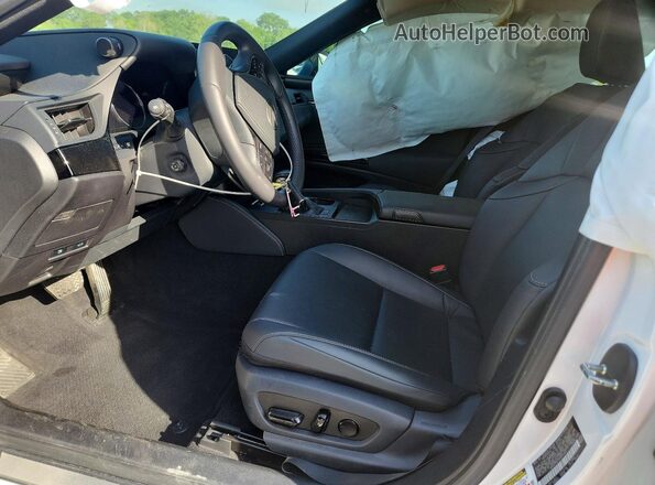 58AD11D17PU011544 2023 LEXUS ES White Вид салону спереду