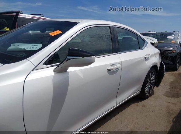 58AD21B11LU005846 2020 LEXUS ES 300H White სალონის 360-გრადუსიანი ხედი