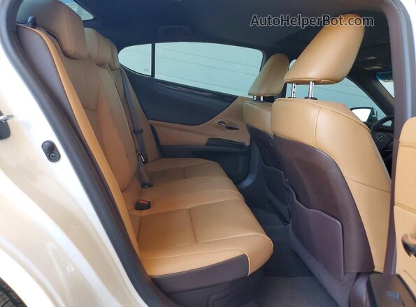 58AD21B11LU010609 2020 LEXUS ES White Rear seats view