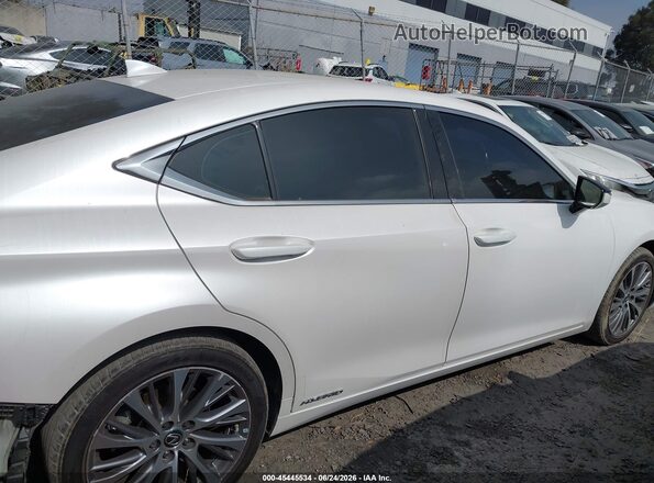 58AD21B15LU012430 2020 LEXUS ES 300H White Սալոնի 360 աստիճան տեսք