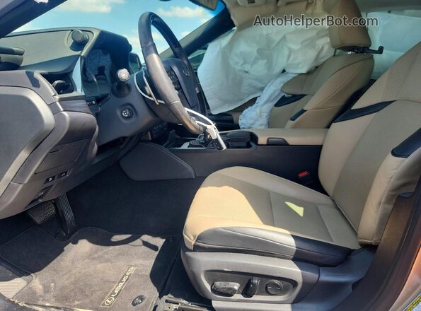 58AD21B17LU004510 2020 LEXUS ES Серебряный Вид салона спереди