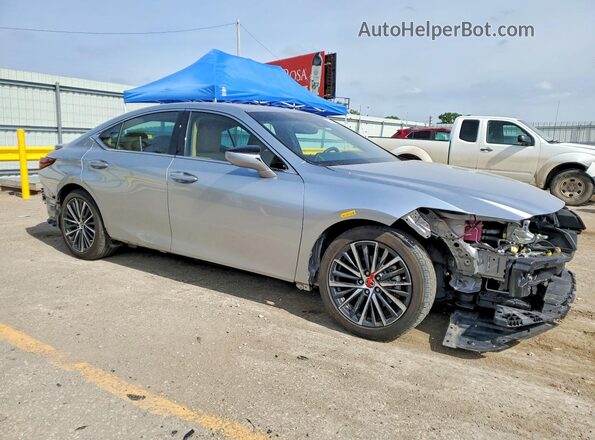 58ADA1C16RU043034 2024 LEXUS ES Серый Передняя правая четверть