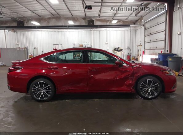 58ADA1C1XRU045269 2024 LEXUS ES 300H Red Vista interior trasera