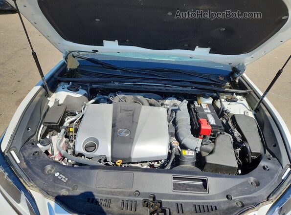 58ADZ1B11PU140973 2023 LEXUS ES White Widok wnętrza z tyłu