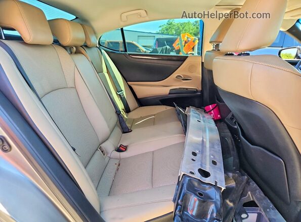58ADZ1B12LU065307 2020 LEXUS ES Silver Հետևի նստատեղերի տեսք