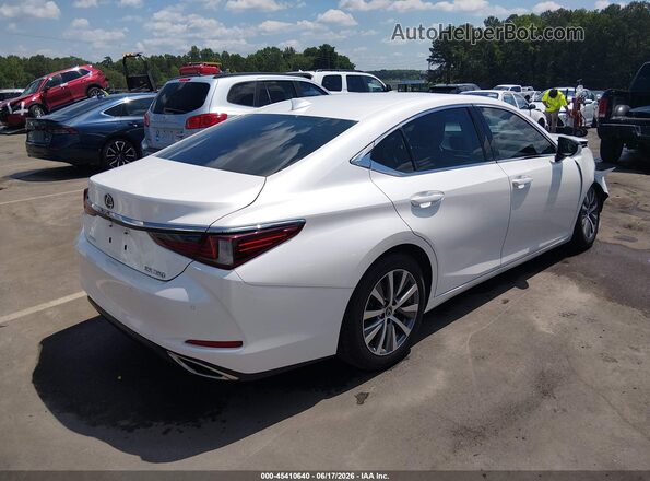 58ADZ1B14LU053045 2020 LEXUS ES White Rear right