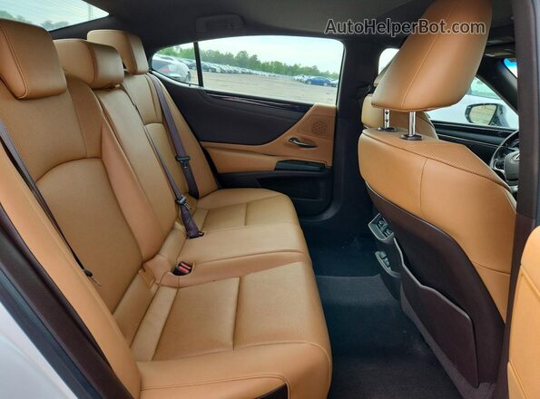 58ADZ1B15LU075197 2020 LEXUS ES White Vista de los asientos traseros