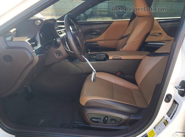 58ADZ1B16LU065939 2020 LEXUS ES White Front interior view