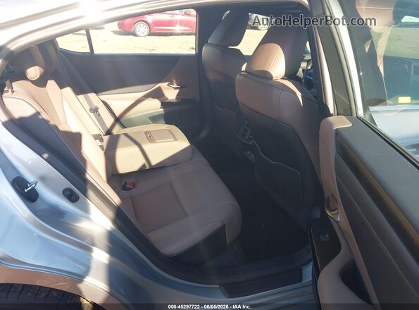 58ADZ1B1XNU113218 2022 LEXUS ES 350 Silver VIN sticker view