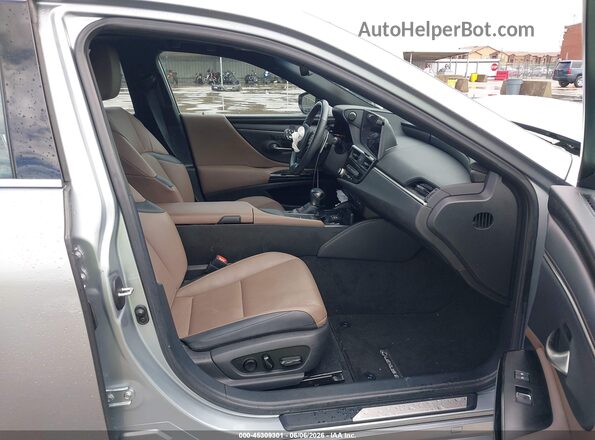 58ADZ1B1XNU120699 2022 LEXUS ES 350 Silver Vista interior delantera
