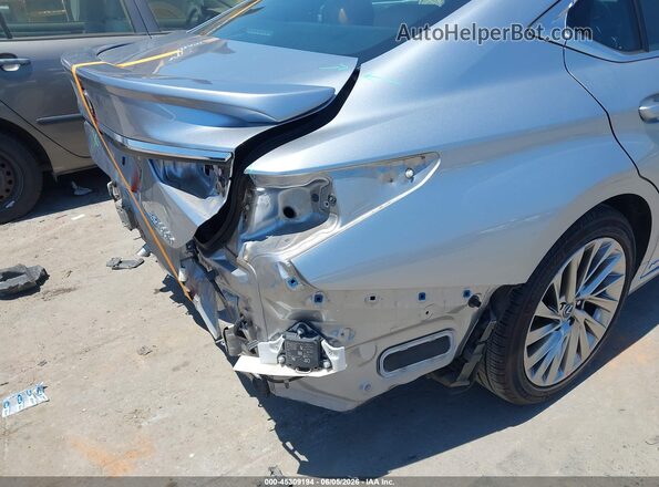 58AFA1C19NU022715 2022 LEXUS ES 300H Light Blue 
