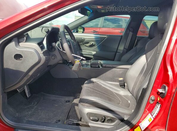 58AGZ1B13LU056323 2020 LEXUS ES Бордовый Вид салона спереди