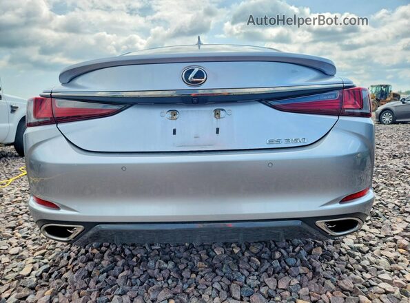 58AJZ1B19NU111978 2022 LEXUS ES Silver Вид ззаду