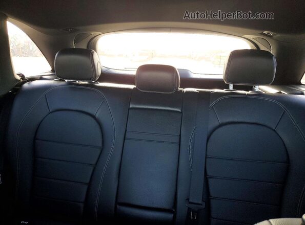 W1N0G8DB2NV350271 2022 MERCEDES-BENZ GLC-CLASS Gray Widok wnętrza z tyłu