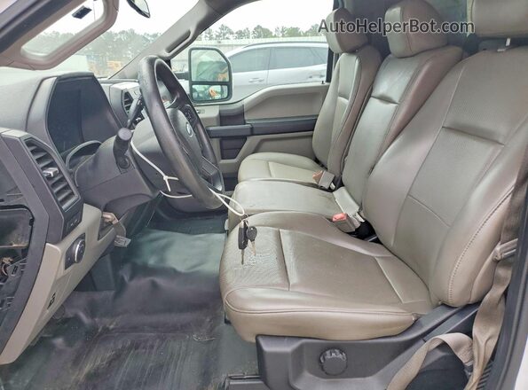 1FTMF1C53KKD00412 2019 FORD F150 White 