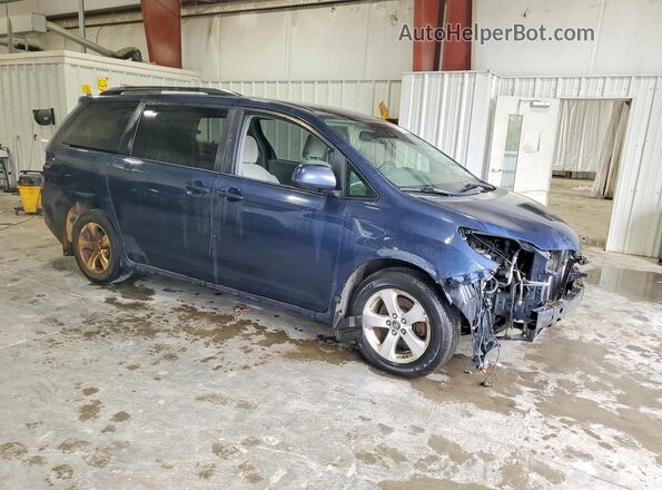 5TDKZ3DC1JS960012 2018 TOYOTA SIENNA Blue 