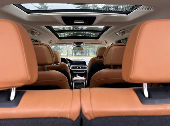 5UXCW2C06M9F67044 2021 BMW X7 Black Вид задніх сидінь