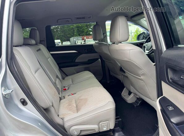 5TDBZRFH9HS367178 2017 TOYOTA HIGHLANDER Серебряный 
