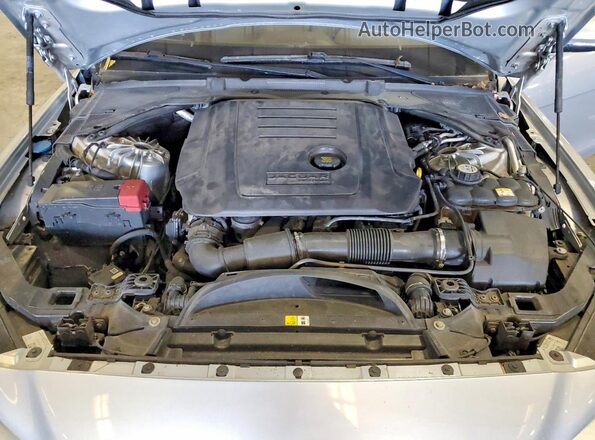 SAJAR4BN6HA955502 2017 JAGUAR XF Silver Вид підкапотного простору