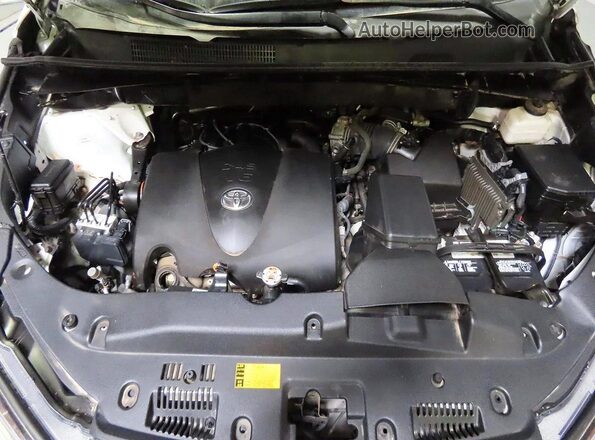 5TDKZRFH2KS562546 2019 TOYOTA HIGHLANDER White Вид панелі приладів
