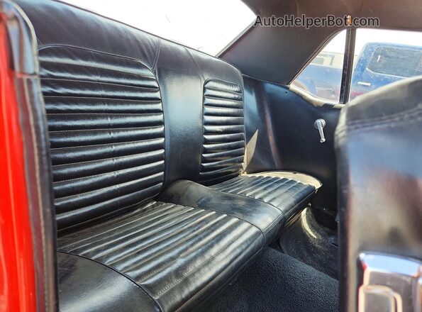 5F07C795002 1965 FORD UK Orange Vista de los asientos traseros