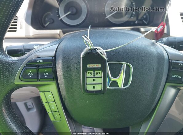 5FNRL5H30GB016818 2016 HONDA ODYSSEY Gray Dashboard view
