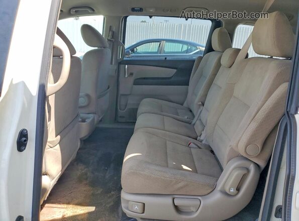 5FNRL5H38GB091282 2016 HONDA ODYSSEY White Rear interior view