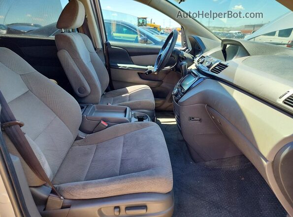 5FNRL5H3XHB007108 2017 HONDA ODYSSEY Серебряный Вид салона спереди