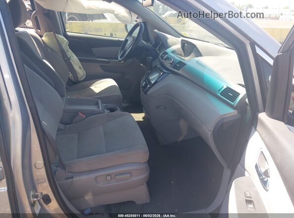 5FNRL5H47GB077902 2016 HONDA ODYSSEY Gray Вид салону спереду