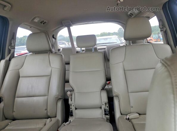 5FNRL5H61HB010506 2017 HONDA ODYSSEY White უკანა სავარძლების ხედი