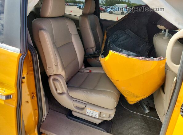 5FNRL5H65HB023565 2017 HONDA ODYSSEY Yellow უკანა სალონის ხედი