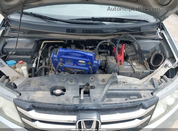 5FNRL5H68GB091809 2016 HONDA ODYSSEY Silver Widok z tyłu