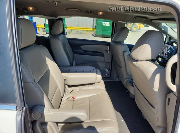 5FNRL5H6XGB095327 2016 HONDA ODYSSEY White 