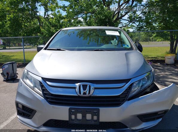 5FNRL6H2XJB105896 2018 HONDA ODYSSEY Silver Սարքավորումների վահանակի տեսք