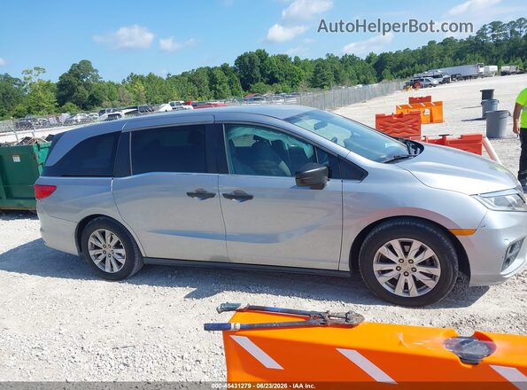 5FNRL6H2XJB105901 2018 HONDA ODYSSEY Silver Vista interior trasera
