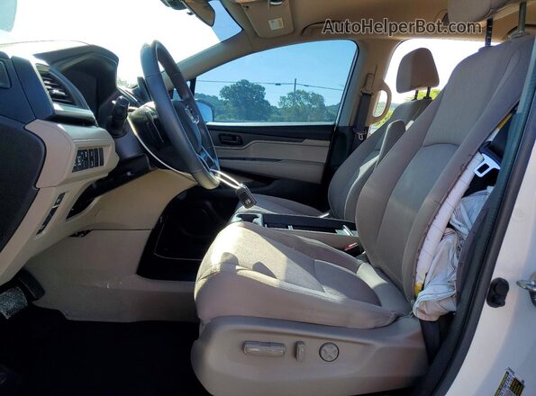 5FNRL6H57JB101606 2018 HONDA ODYSSEY White 