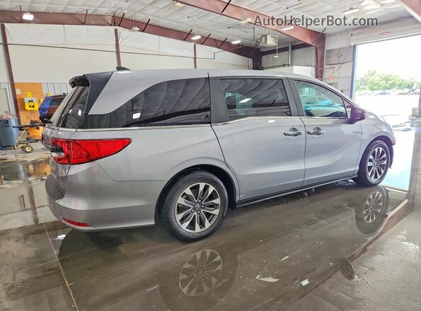 5FNRL6H68PB050537 2023 HONDA ODYSSEY Silver Trasero derecho