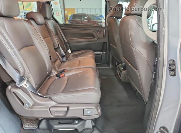5FNRL6H68PB050537 2023 HONDA ODYSSEY Silver Vista interior trasera