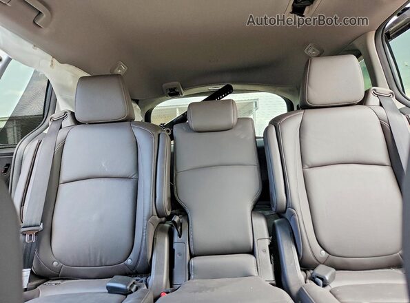5FNRL6H69RB060836 2024 HONDA ODYSSEY Silver 