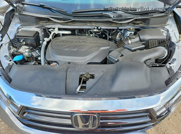 5FNRL6H69RB060836 2024 HONDA ODYSSEY Silver 